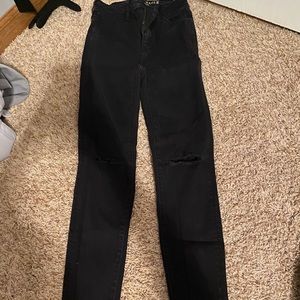Black American Eagle Super Skinny Jeans